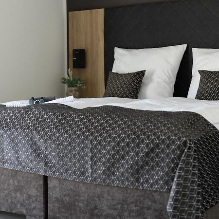 Kadir Bey & Four Rooms Osterrönfeld Dış mekan fotoğraf